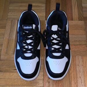 Reebok Low-Top Court Sneakers Youth Size 2 Black & White